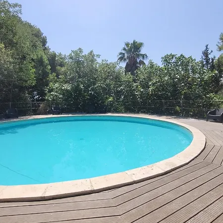 Chateau Le Bouis Bed & Breakfast