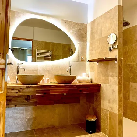 Chateau Le Bouis & Wine 4*