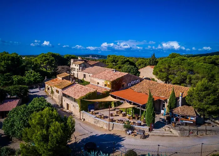 Chateau Le Bouis Bed and Breakfast Gruissan